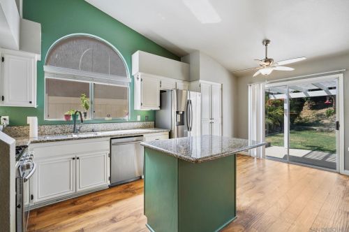 31690 Corte Cardenas, Temecula CA  92592-3913 exterior