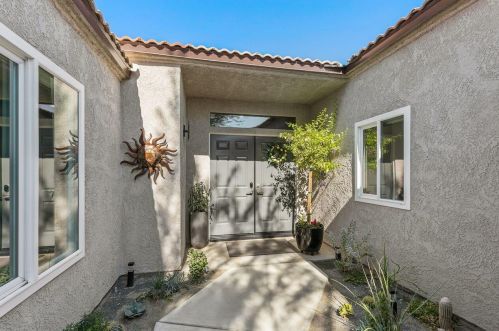 48221 Calle Florista, La Quinta CA  92253-2251 exterior