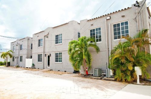 219 17 Ave, Hollywood FL 33020-2844 exterior