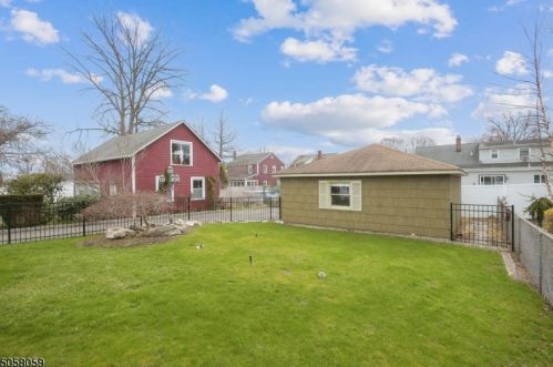 43 Prospect St, Verona NJ  07044-1500 exterior