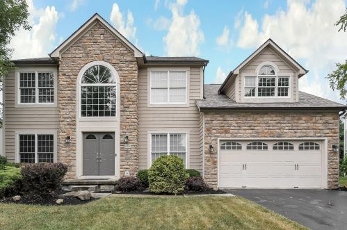 2252 Meadowshire Rd, Galena, OH 43021-9387