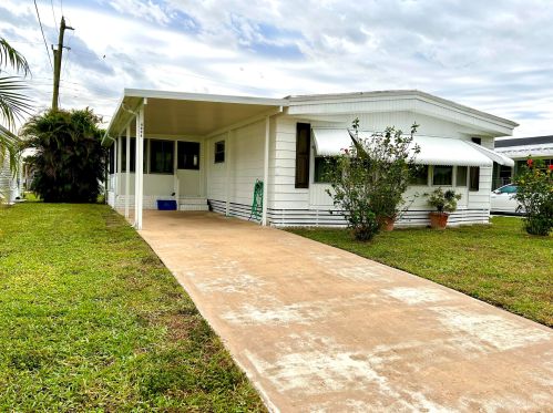 4034 Sandpine Cir, Boynton Beach, FL 33436-2648