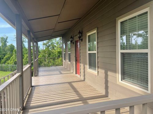 3096 3rd St, Marianna, FL 32446-2055
