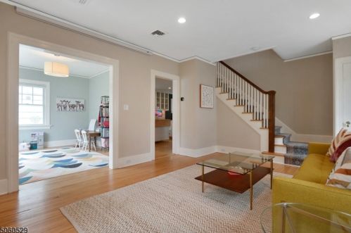 20 Stanford Pl, Montclair NJ  07042-5010 exterior