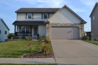 1718 Merle Huff Ave, Norwalk IA  50211-2108 exterior