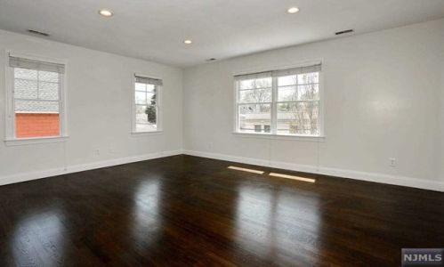 60 Madison Ave, Dumont NJ 07628-2317 exterior