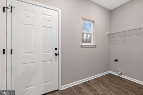 10914 Thiel Ct, Spotsylvania VA  22551-8034 exterior