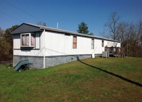 296 Dead End Rd, Honeycamp, VA 24228-7689