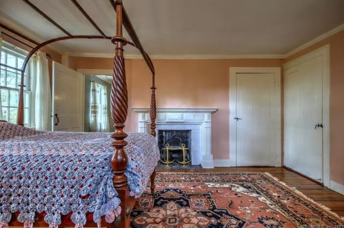 354 Moose Hill Rd, Upper Stepney CT  06468-2404 exterior