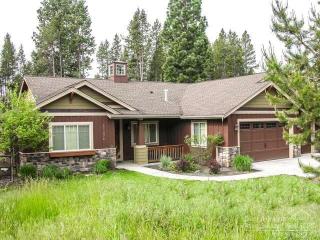 55374 Big River Dr, Bend, OR 97707-2560