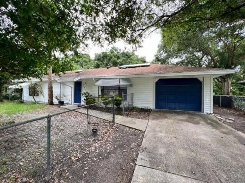 7404 Sebastian Rd, Fort Pierce, FL 34951-1992
