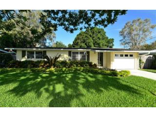 3104 Betty Dr, Sarasota, FL 34232-4808