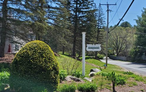 54 Cadogan Way, Nashua NH  03062-2256 exterior