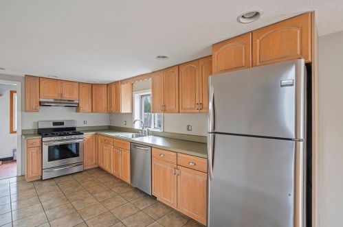 69 Standish St, Marshfield MA  02050-2662 exterior