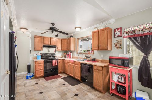 4722 Wahalla Ln, Glendale AZ 85308-7081 exterior