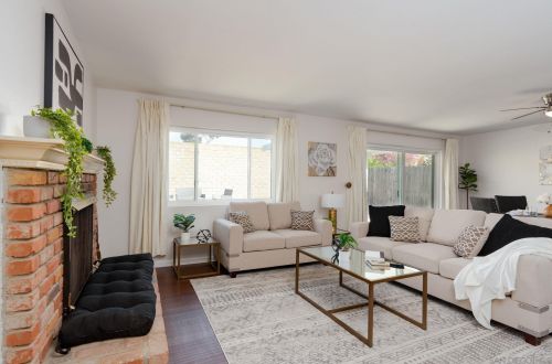 4659 Berwick Dr, San Diego CA 92117-4233 exterior