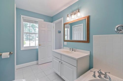 275 Wooster St, New Britain CT 06052-1030 exterior