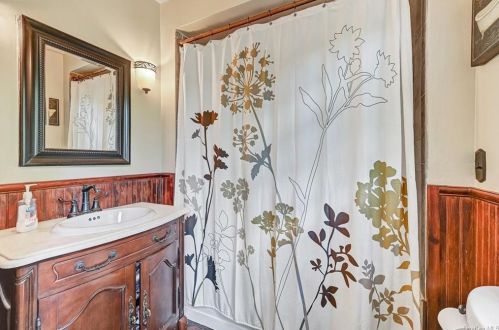 14 Oak Ave, Highland Falls NY  10928-1305 exterior