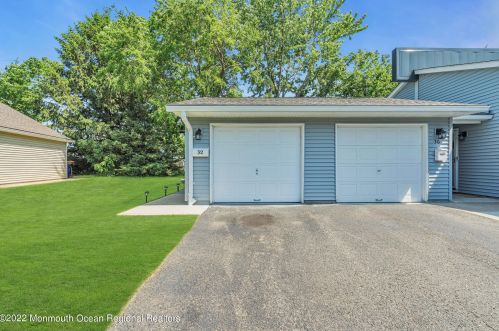32 Arlene Ct, Bricktown, NJ 08724-1434