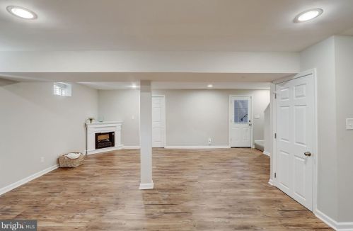 807 Cornell St, Fredericksburg VA  22401-4716 exterior