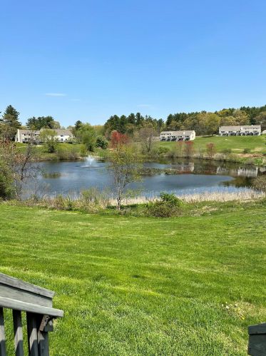 32 Pendleton Ln, Londonderry NH  03053-3676 exterior