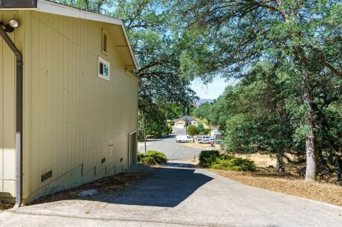 18645 Maple Leaf Ct, Middletown CA  95467-8528 exterior