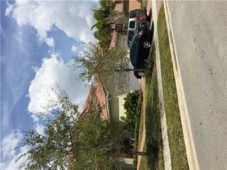 4538 183rd Ave, Hollywood, FL 33029-6327