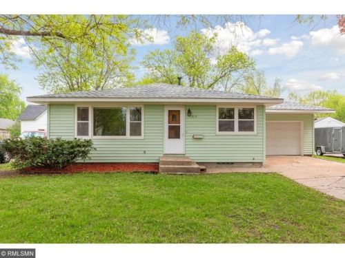 1317 Ramsey St, Hastings, MN 55033-2815