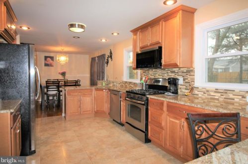 308 Oregon Ave, New Castle, DE 19720-4333