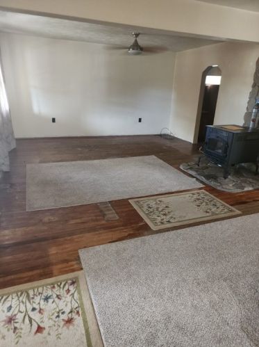 1116 Beaver Rd, Ambridge, PA 15003-1950