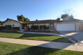 957 Primrose Ave, Rialto CA  92376-4558 exterior