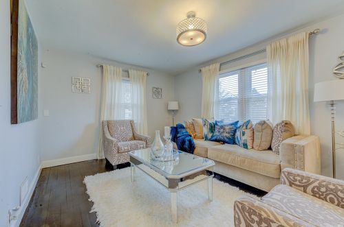 5 Monaco Ave, Floral Park NY  11003-4209 exterior