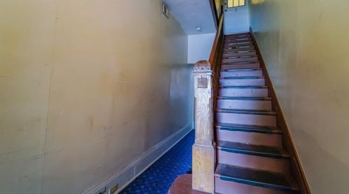 7431 Duquesne Ave, Pittsburgh, PA 15218-2507