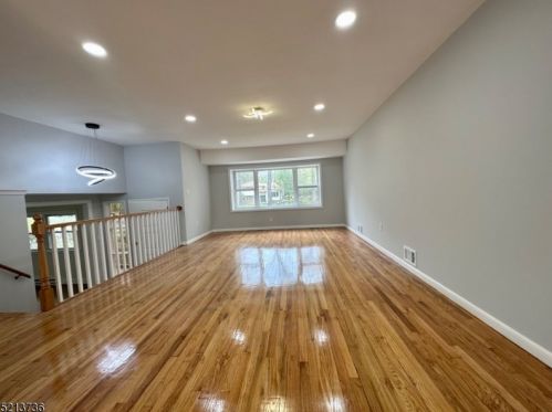 50 Dolly Dr, Parsippany NJ  07054-1714 exterior