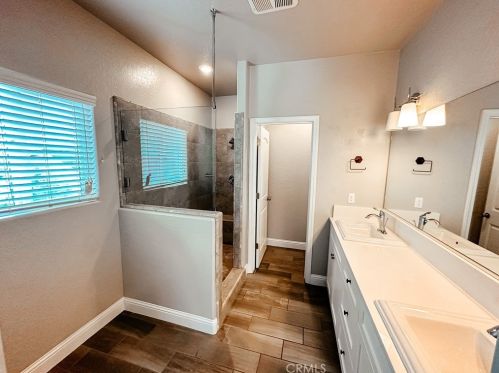 4142 Rialto Ave, Clovis CA 93611 exterior