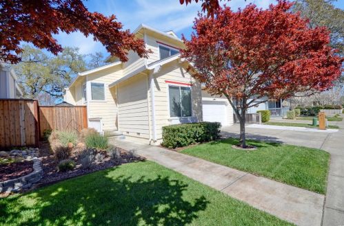 1295 Peterson Ln, Santa Rosa, CA 95403-8944