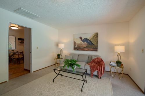 1911 Dry Crk Rd, Campbell CA 95008-3630 exterior