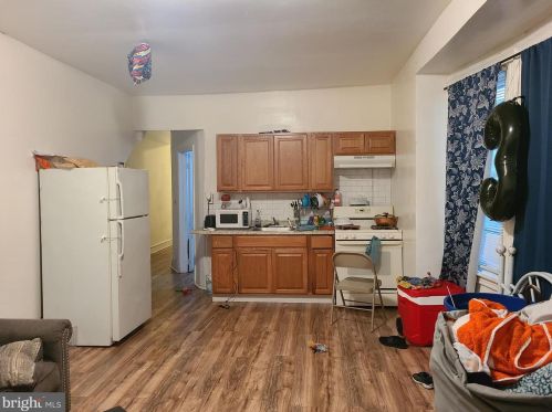 4505 9th St, Philadelphia, PA 19140-1349
