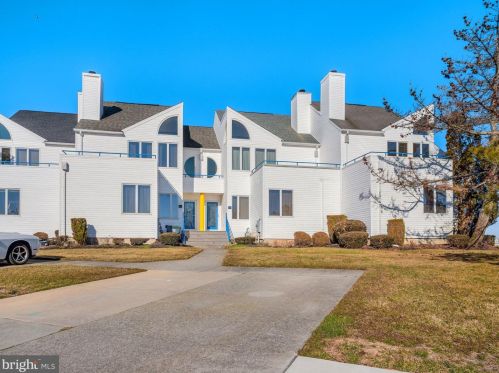 505 Lagoon Blvd, Brigantine City, NJ 08203-1221