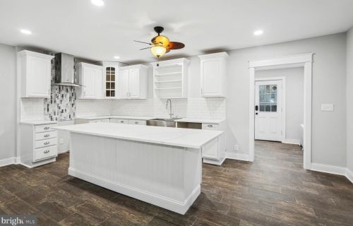 406 Ashland Ave, Manor PA  19036-1722 exterior