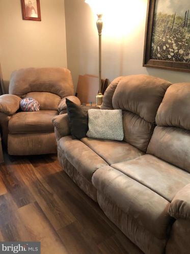 108 Berwick Pl, Lansdale PA 19446-4908 exterior