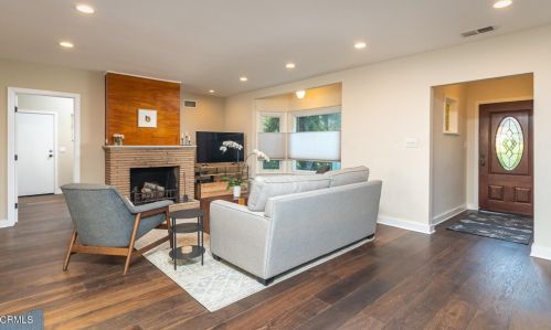 2248 Chevy Chase Dr, Glendale, CA 91206-1807