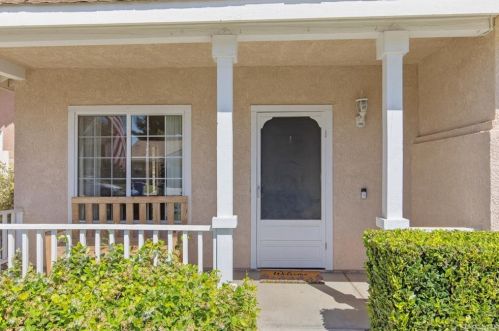 27755 Kristin Ln, Santa Clarita, CA 91350-4328