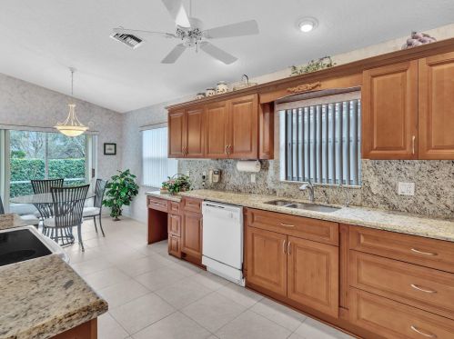 6840 Lismore Ave, Boynton Beach FL  33437-6441 exterior