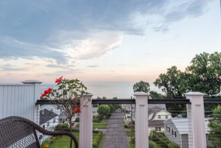 42 Summit Ave, Milford, CT 06460-7859