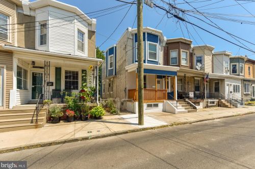 337 Bergen St, Gloucester, NJ 08030-1704