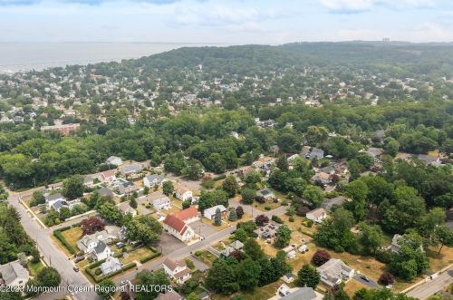 108 Prospect Ave, Atlantic Highlands, NJ 07716-2104