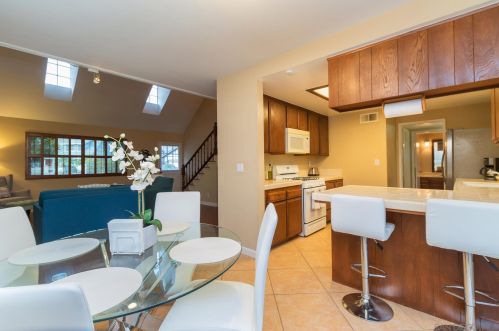 172 Santa Maria Ct, Vista CA  92083-5823 exterior