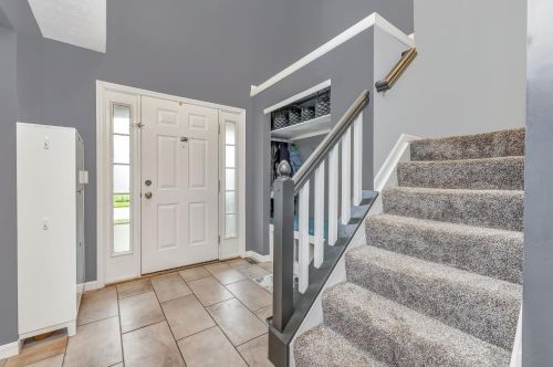 616 Wood Bluff Ln, New Haven, OH 45030-4905