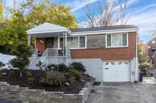 445 Griffin St, Pittsburgh, PA 15211-2217